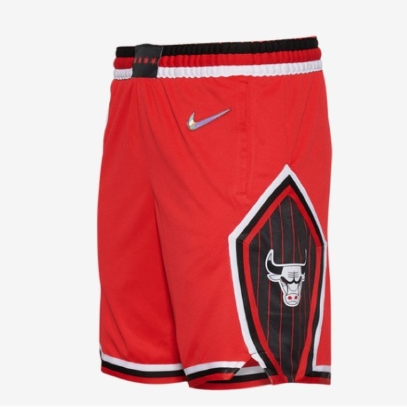 NEW - Nike Bulls NBA Swingman Shorts 21. X-LARGE. Red/Black